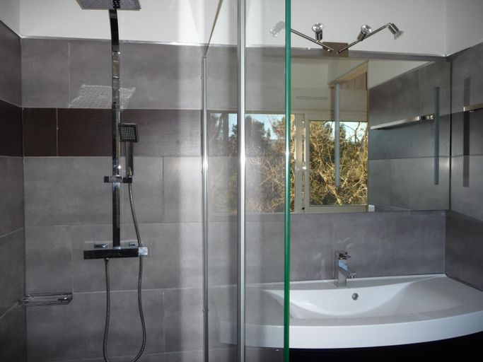 Bathroom 4, villa avec piscine chauffée, Var