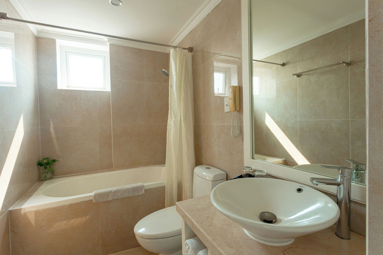 Bathroom 5, Sea Phoenix Hotel Da Nang, Da Nang