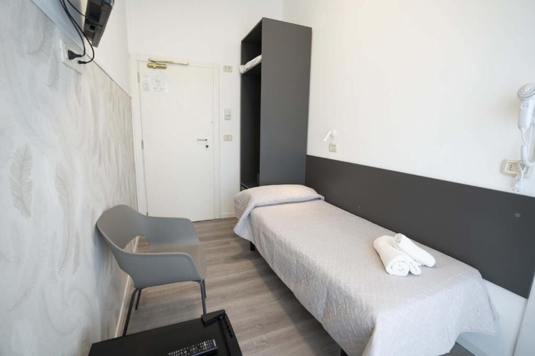 Room 2, Seaview Rimini Hotel, Rimini