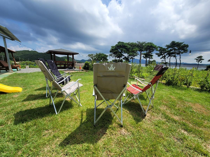 Others 3, Taean Yulhaus Pension, Taean