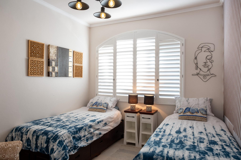 Bedroom 2, 2 Chaka's Place - Beachfront Luxury, iLembe