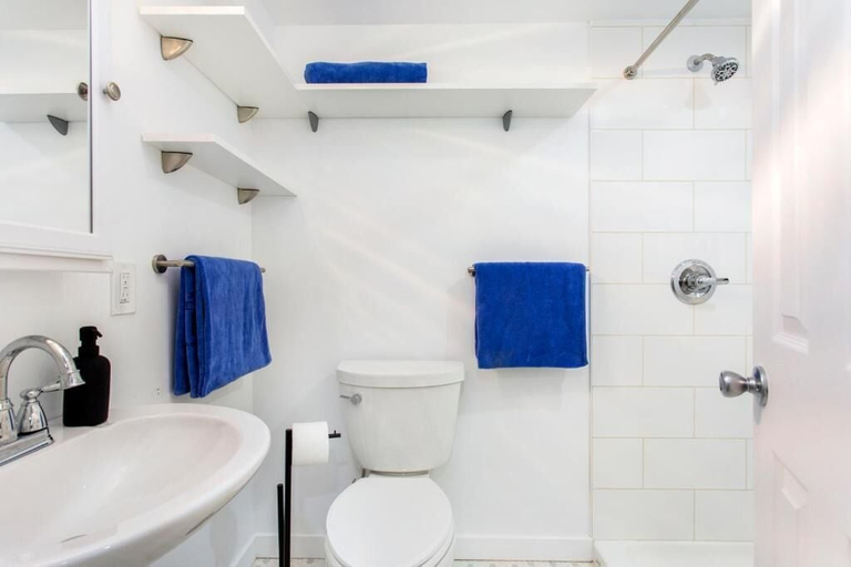 Bathroom 2, The Pines Men-Only Stay, Suffolk
