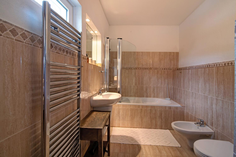 Bathroom 3, Casa Las Trinitarias, Loulé