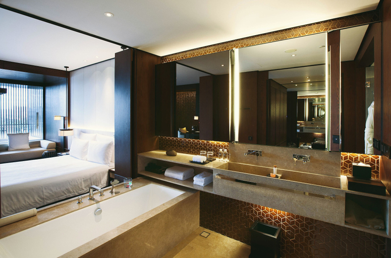 Bathroom 3, Bay Breeze Hotel, Shenzhen