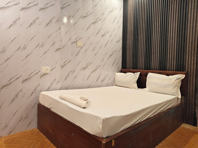 Room 4, DSA Ruby Inn, South 24 Parganas