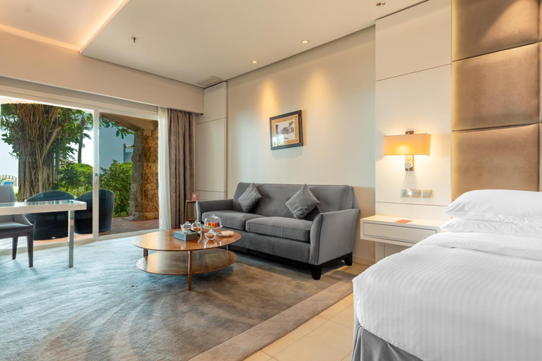 Bedroom 3, Movenpick Hotel & Resort Al Bida'a Kuwait, Salmiya