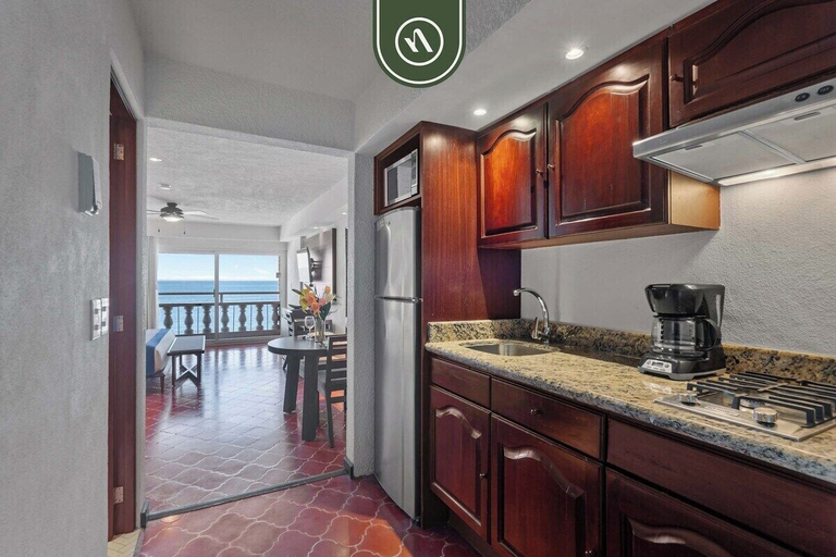 Private kitchen 4, Costa Sur Deluxe Estudio Frente al Mar 4, Puerto Vallarta