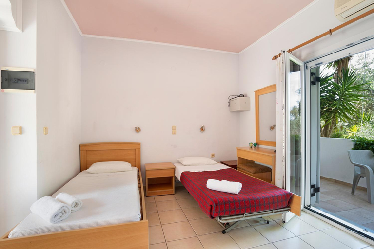 Bedroom 3, Helena Inn Kefalonia, Ionian Islands