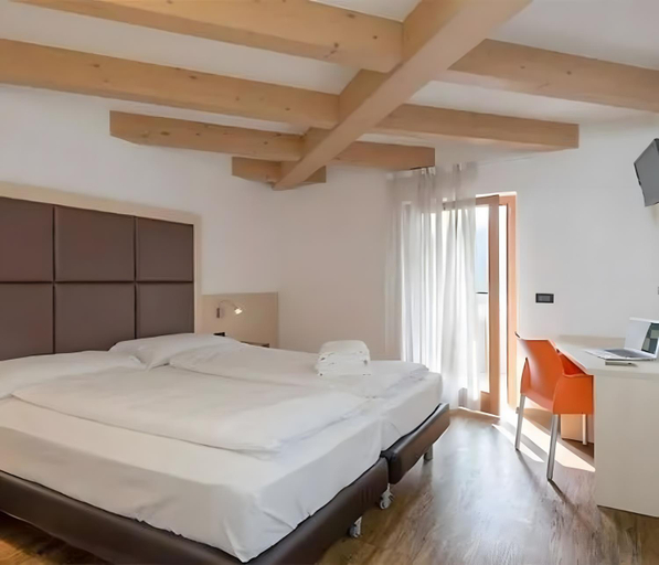 Bedroom 2, Cameras Mori, Trento