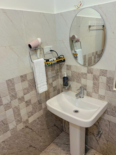 Bathroom 4, Rivanta Resort, Kullu