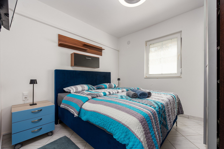 Room 2, Apartments Oto, Vir