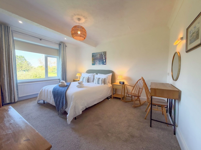 Bedroom 3, Maytree Cottage - 4 Bedroom Holiday Home - Tenby, Pembrokeshire
