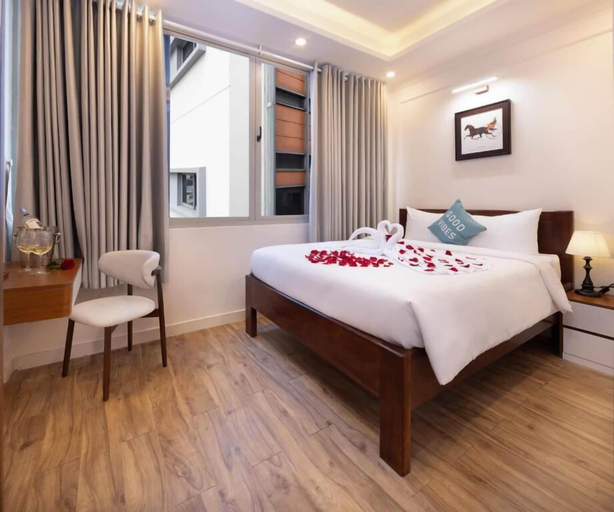 Room 5, DIAMOND CROWN HOTEL, District 1