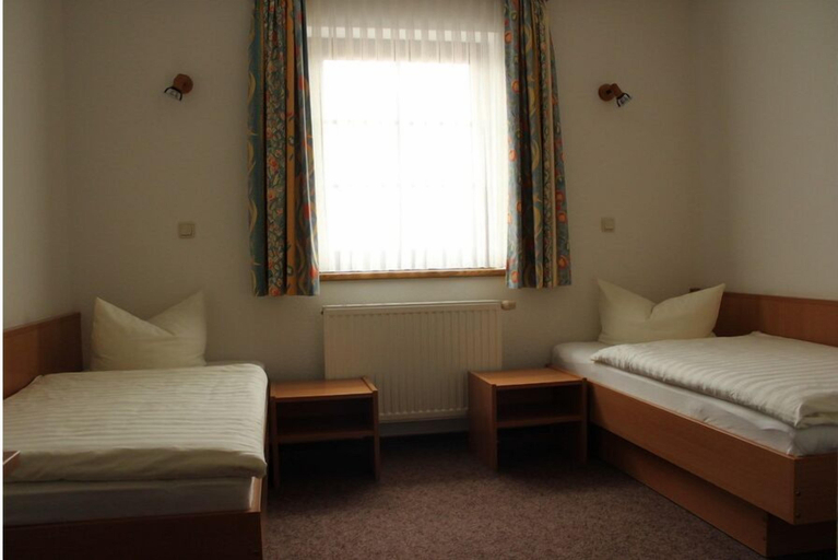 Bedroom 5, Gästehaus Zum Felsenkeller Steigerthal, Nordhausen
