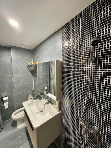 Bathroom 5, Bay Luxury Villa OCP2 - Self Checkin, Văn Giang