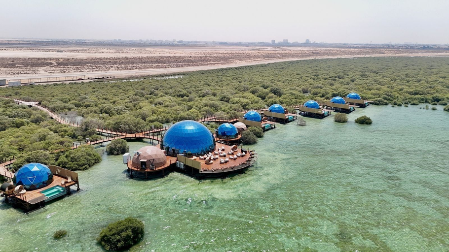 Others 5, LUXEGLAMP, Umm Al Quwain