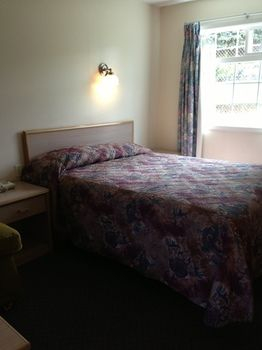 Others 4, Rider's Inn, Thompson-Nicola
