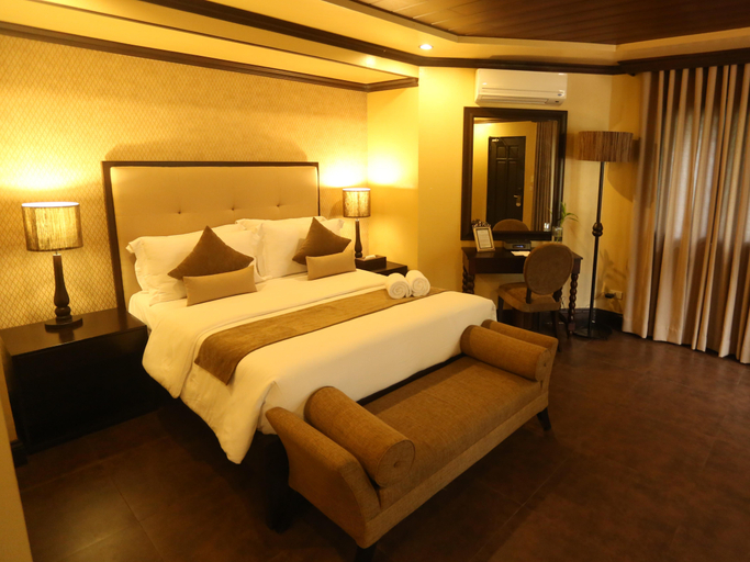 Bedroom 3, Hillcreek Gardens Tagaytay Hotel, Alfonso