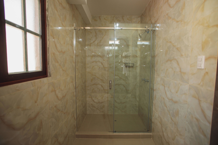 Bathroom 3, Valle del Sol, Urubamba