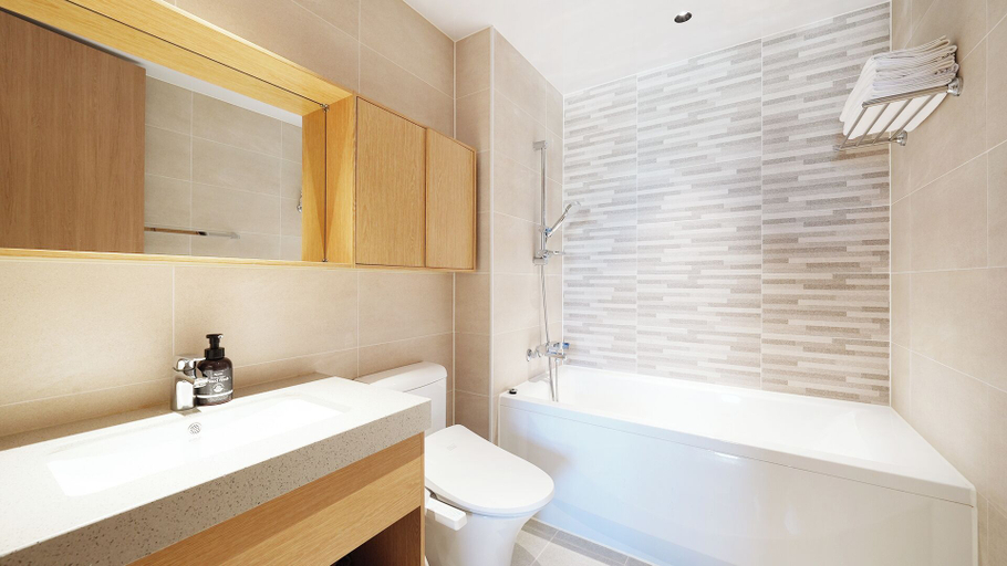 Bathroom 3, Dominiclava Sokcho, Sokcho