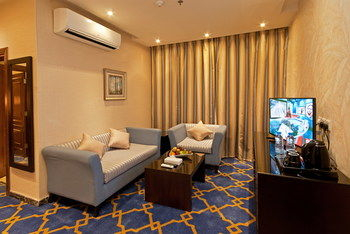 Others 5, Dyar Al Hamra, Jeddah
