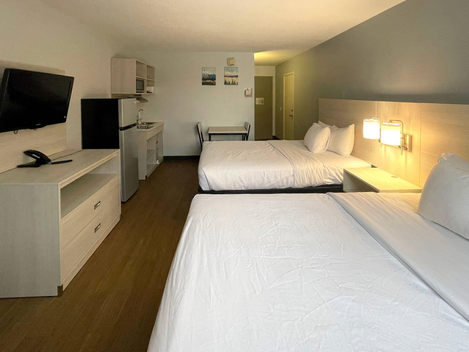 Bedroom, Suburban Studios East Syracuse Carrier Circle, Onondaga