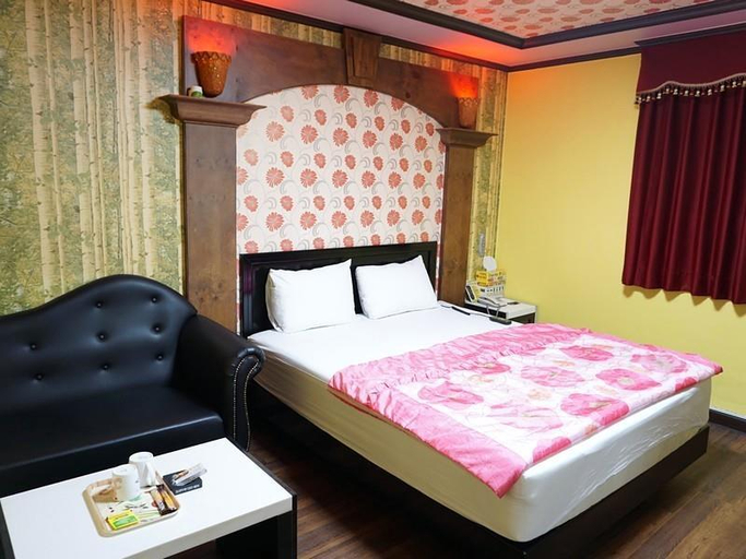 Bedroom 3, Gwangju Sinandong Sky Motel, Buk