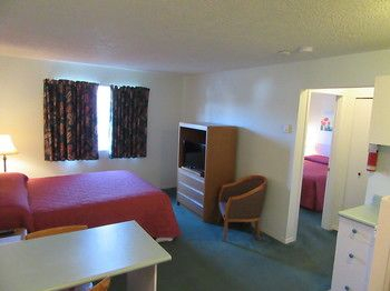 Others 3, Lake Cowichan Lodge, Cowichan Valley