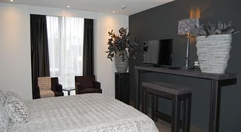 Others 4, Hotel De Beurs, Haarlemmermeer