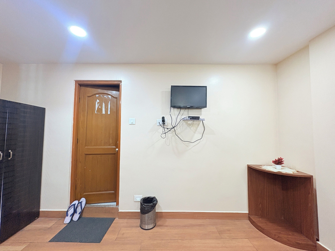 Room 2, White Yak Near Gandhi Rd, Darjiling