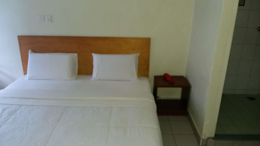 Others 2, Lea Phing Inn, Bintulu