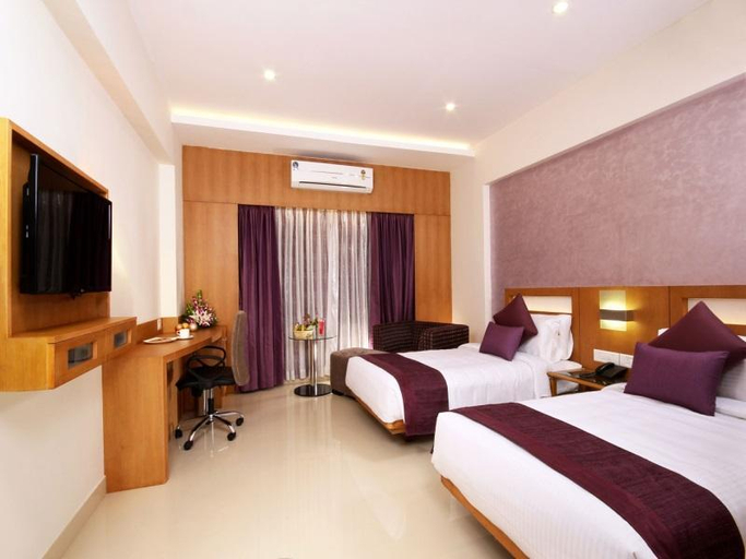 Bedroom 2, Chrysoberyl Hotel And Convention Centre , Kottayam
