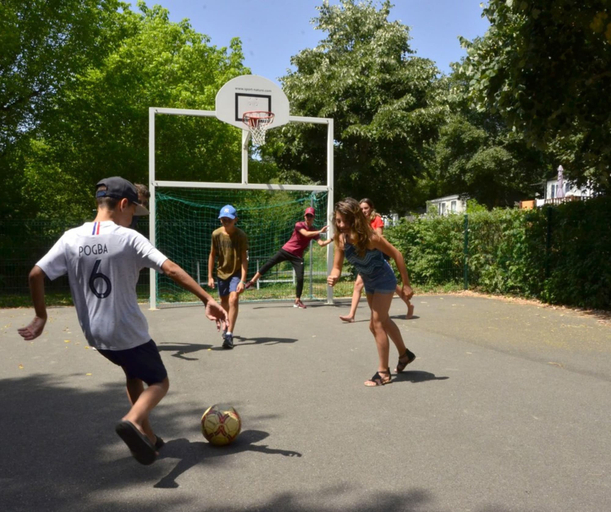Sport court, Camping Les Terrasses du Lac - Aveyron, Aveyron