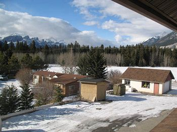 Others 3, Bighorn Inn & Suites, Division No. 15