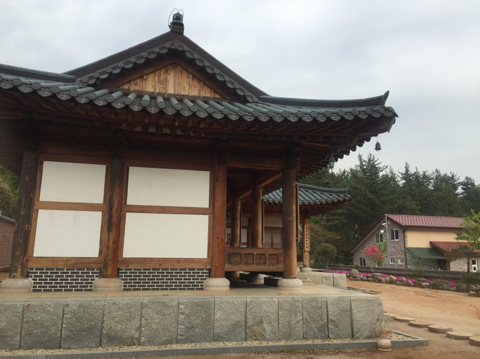 Exterior & Views 5, Peepul Hanok Stay, Gwangyang