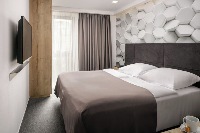 Bedroom 2, 4 Smart Hotel, Olomouc