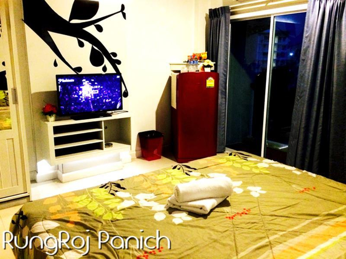 Bedroom 3, RungRoj Panich Hotel, Muang Chon Buri