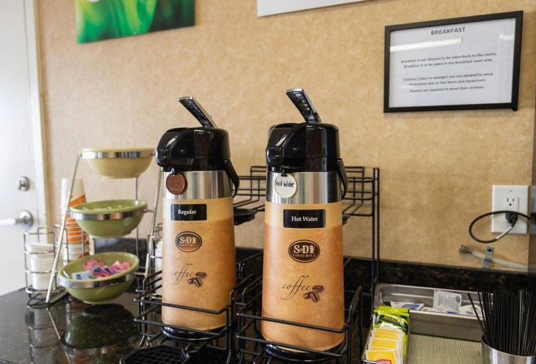 Food & Drinks 5, Quality Inn Carrollton, Carroll