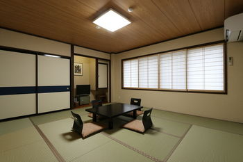 Others 4, Oyado Yamakyu, Takayama