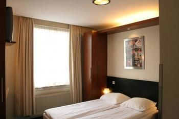 Others 2, Hotel Beethoven, Amsterdam