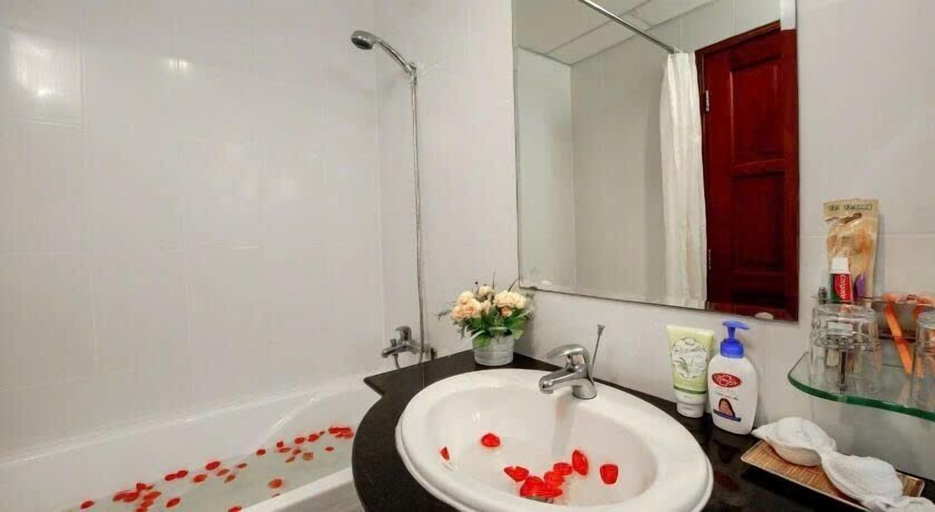 Bathroom 3, PALAGO mc HOTEL  PARK VIEW, District 1