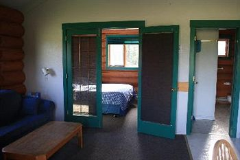 Others 5, Twin Peaks Resort, Fraser-Fort George