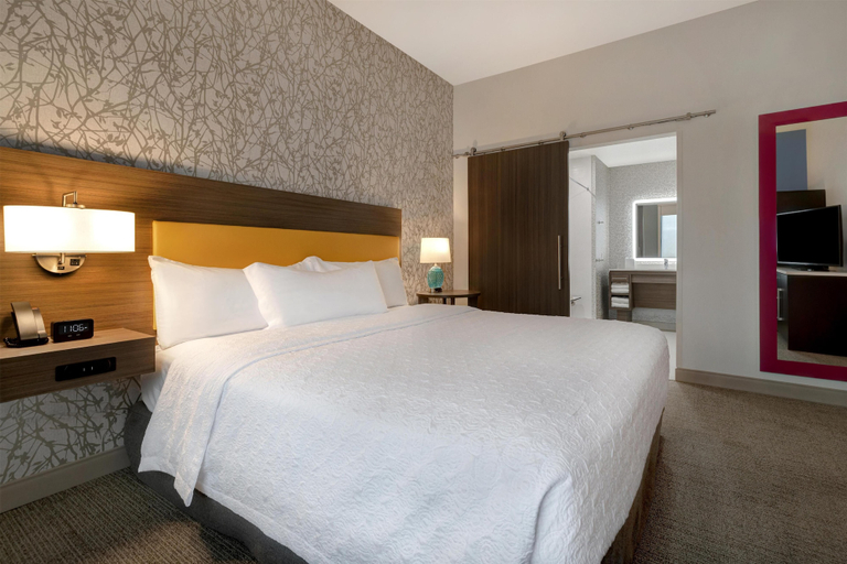 Bedroom 3, Home2 Suites By Hilton Redding, Shasta