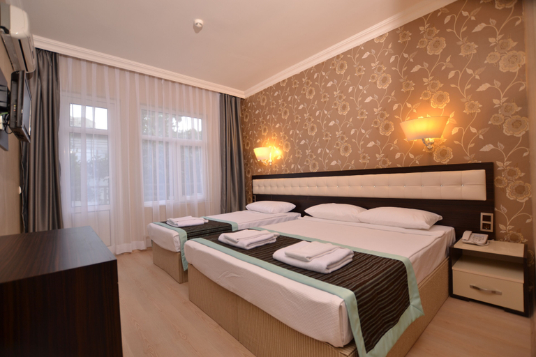 Bedroom 2, Rios Latte Beach Hotel, Antalya