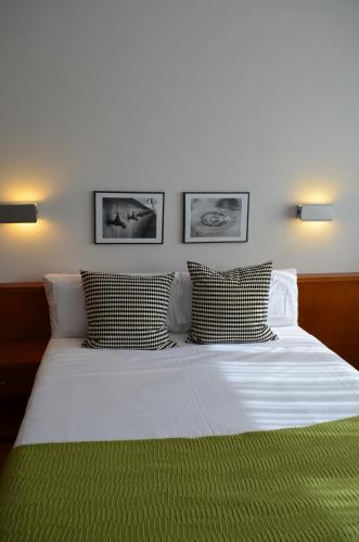 Others 4, Hotel Elorrio, Vizcaya