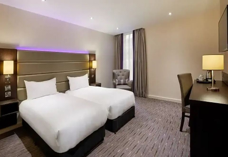 Bedroom 3, Premier Inn York City Centre - Layerthorpe, York