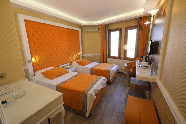 Bedroom 3, Berrak Otel, Salihli