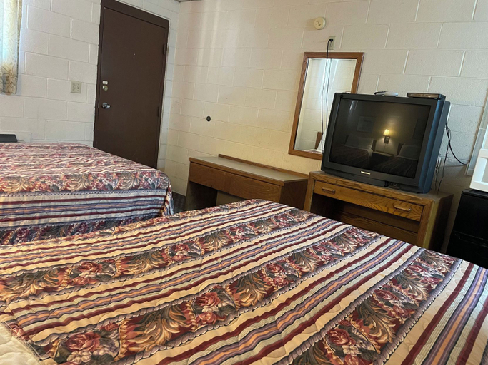 Room 5, Skyline Motel Bartlesville Hwy 75, Washington