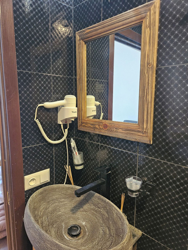 Bathroom 3, Boutique Hotel Verdzi, Tskaltubo