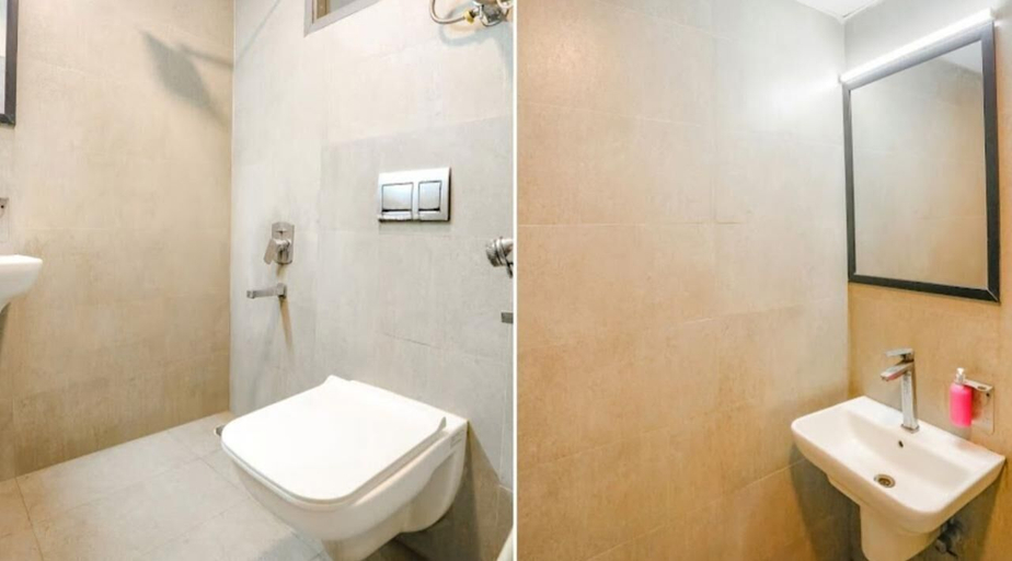 Bathroom 3, HOTEL BLUSKY SIGNATURE EAST DELHI PREETVIHAR, Delhi